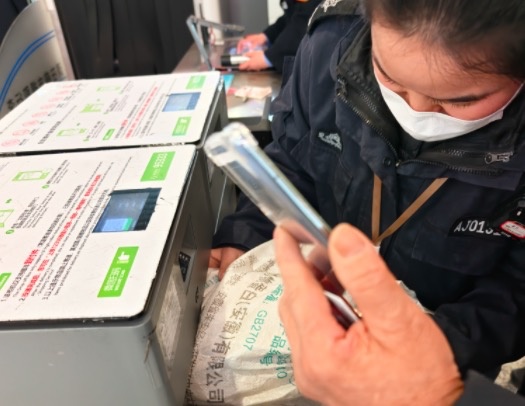 此刻，杭州东站！第一批已经提前出动了！有人瞬间哽咽：等的就是这一刻......