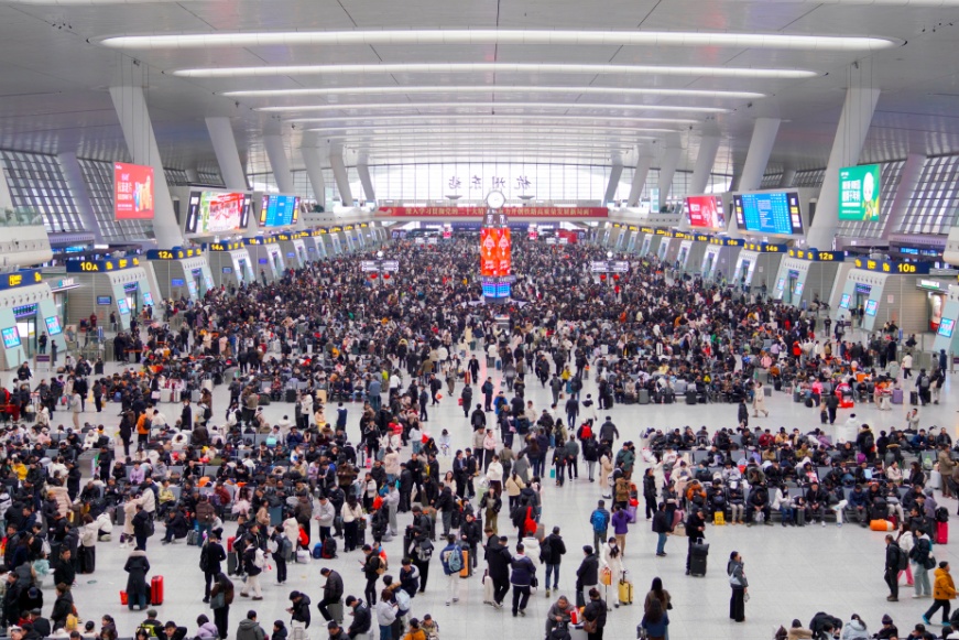 此刻，杭州东站！第一批已经提前出动了！有人瞬间哽咽：等的就是这一刻......