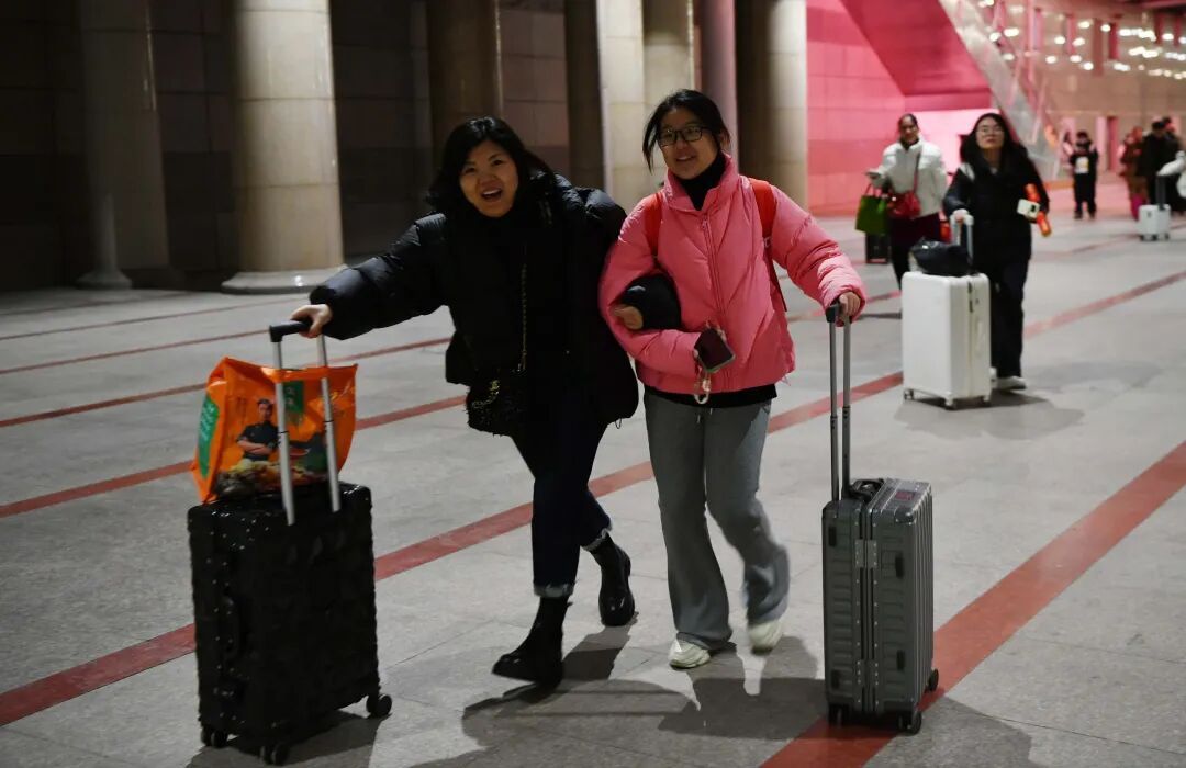 回家过年了!多图直击北京春运首日现场 回家过年了!多图直击北京春运首日现场