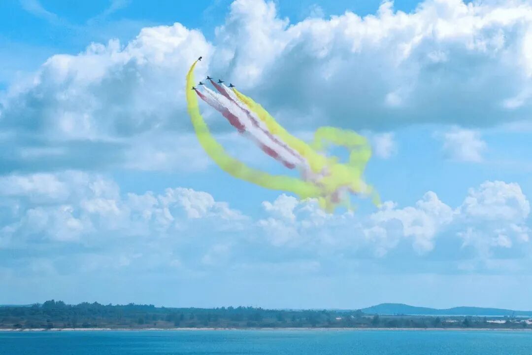 全新阵容！八一飞行表演队即将精彩亮相