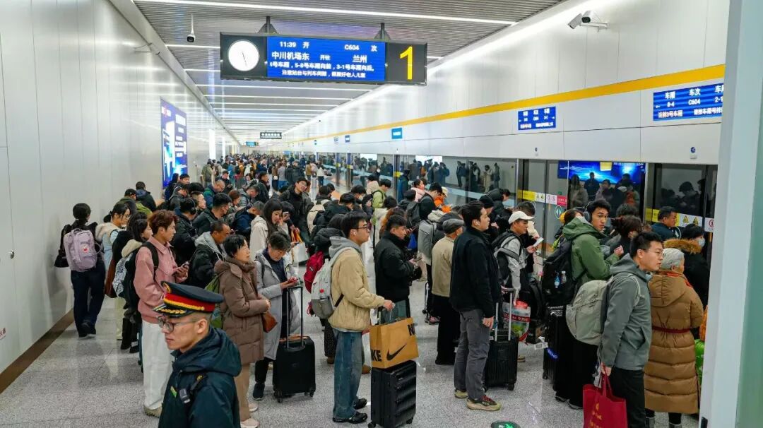 春运启幕！兰州车站预计发送旅客427.6万人次，两项新举措→