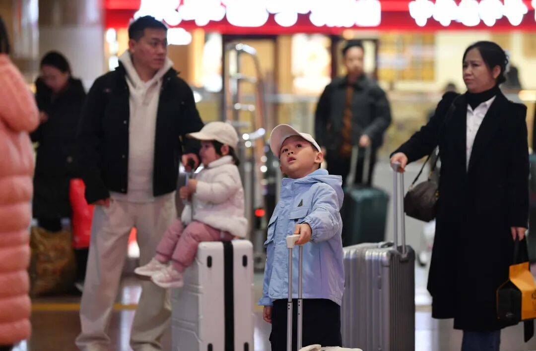 回家过年了!多图直击北京春运首日现场 回家过年了!多图直击北京春运首日现场