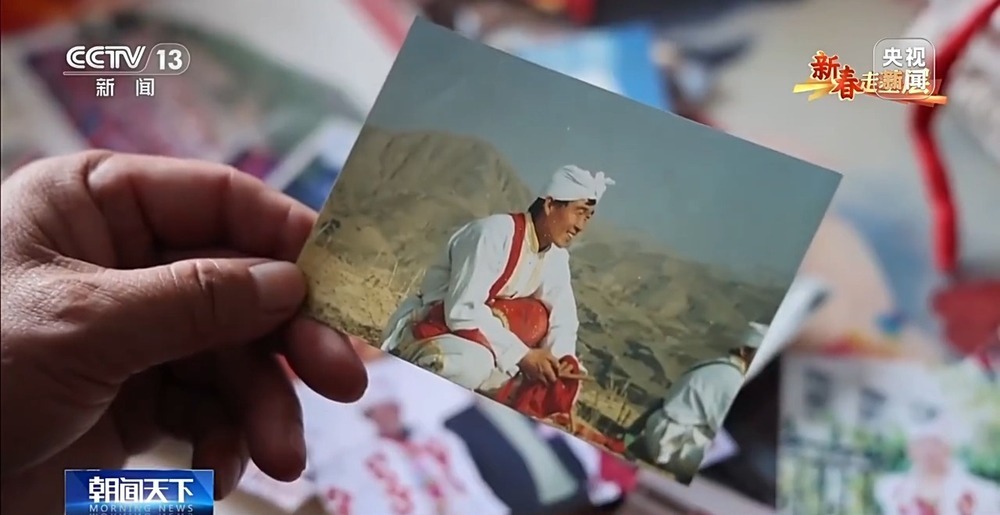 延安迈入“高铁时代” 这支表演队挎着腰鼓进北京了 延安迈入“高铁时代” 这支表演队挎着腰鼓进北京了