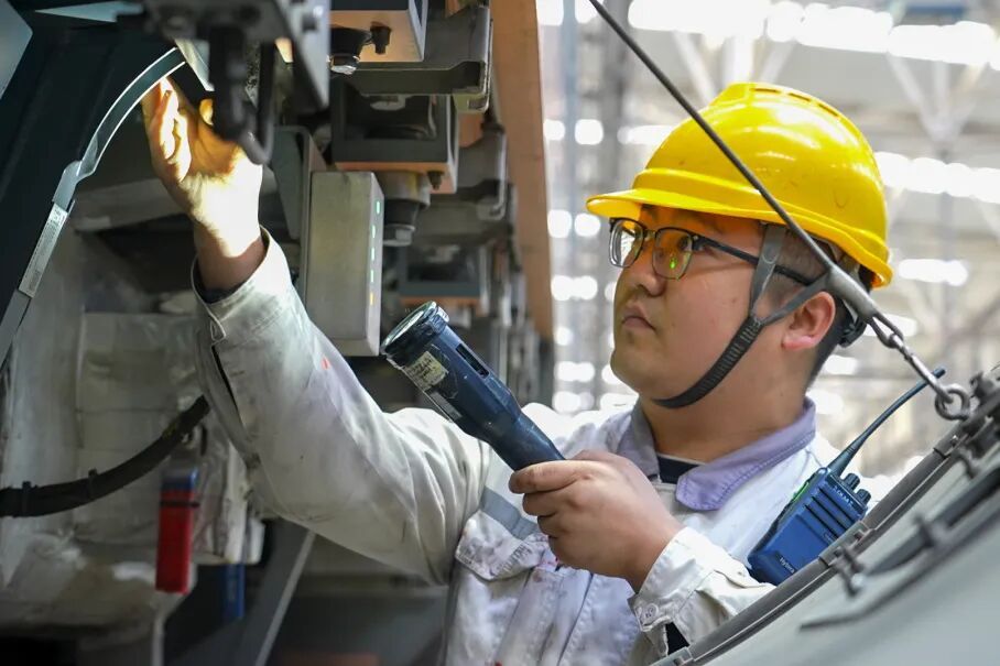 2026年春运开启！西铁局预计发送旅客1863万人次