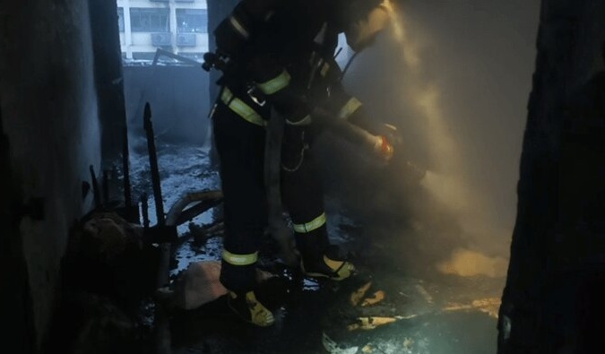 理疗仪烤被子？曾经以为是段子，直到看见她家卧室没了......