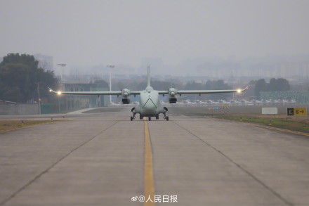 全球首款混合动力无人运输机首飞成功