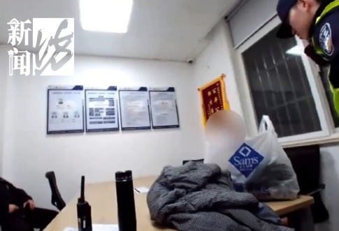 来沪男子受情感所困，深夜跳河轻生！夜钓市民"立功"了！