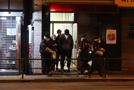 香港巨额日元抢劫案嫌疑人出庭受审 东京巨额现金抢劫案仍有2人在逃