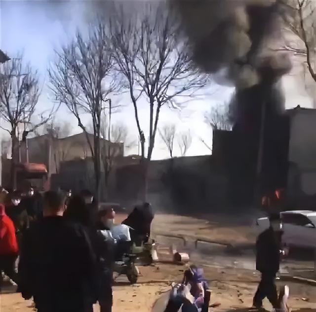 小区足疗店不搞服务，却藏着40余种不同类型“定时炸弹”？