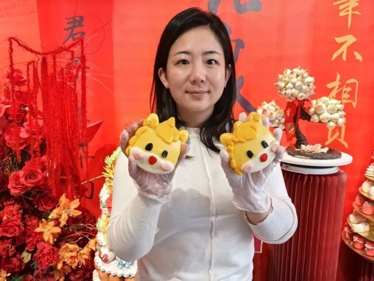 青岛90后姑娘跨界做花饽饽,最贵一个卖了1.8万元,一年销售额超百万 青岛90后姑娘跨界做花饽饽,最贵一个卖了1.8万元,一年销售额超百万