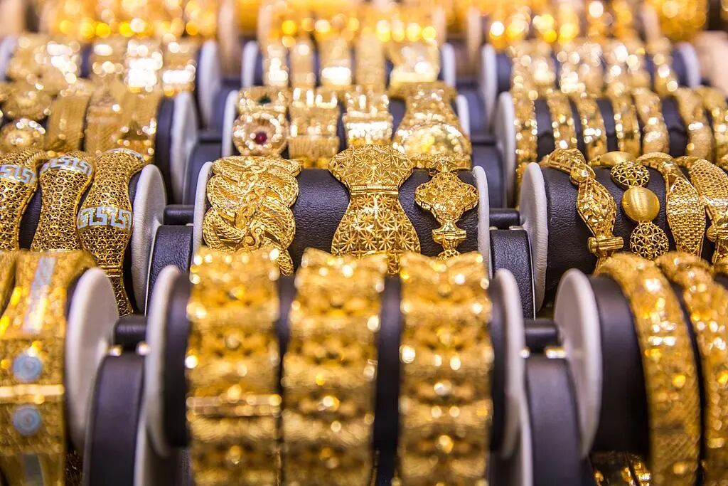 金价暴跌，刚买的金饰能退吗