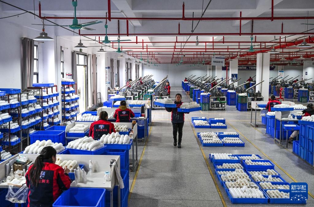 贵州锦屏:小小羽毛球成就县域大产业 贵州锦屏:小小羽毛球成就县域大产业