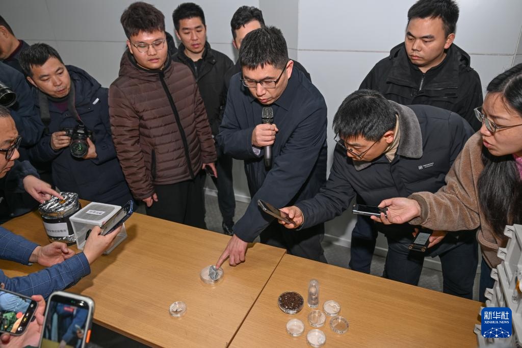 “太空蝴蝶”破蛹展翅验证地球生命韧性