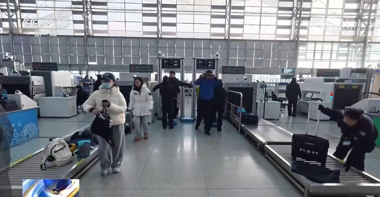 乘火车出行 随身行李别“超标” 乘火车出行 随身行李别“超标”