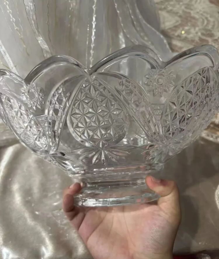 冠军晒奖杯意外“撞脸”新疆果盘！评论区热闹了