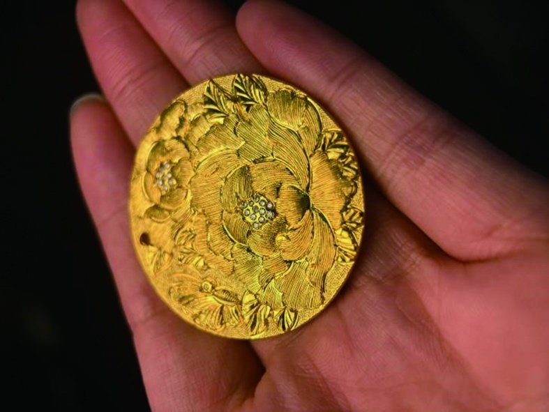 年轻人为何“挤爆”传统打金店？