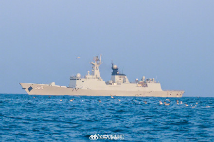 北部战区舰艇编队训练高燃大片