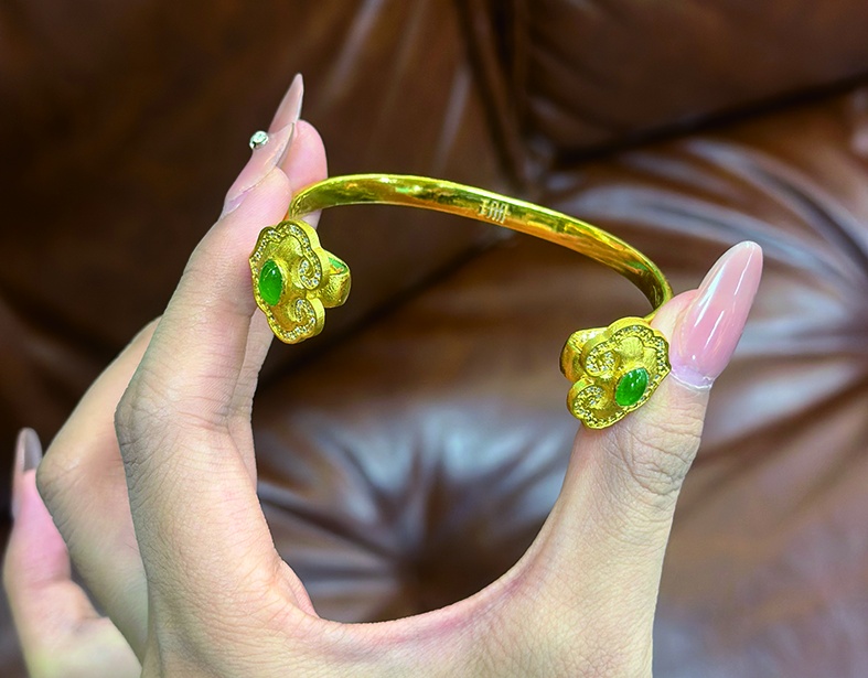 年轻人为何“挤爆”传统打金店？