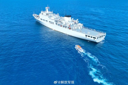 大洋淬锋！海军某大队组织海上训练