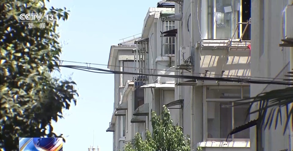 不偷现金只偷黄金 警方通过细微线索抓获首饰窃贼