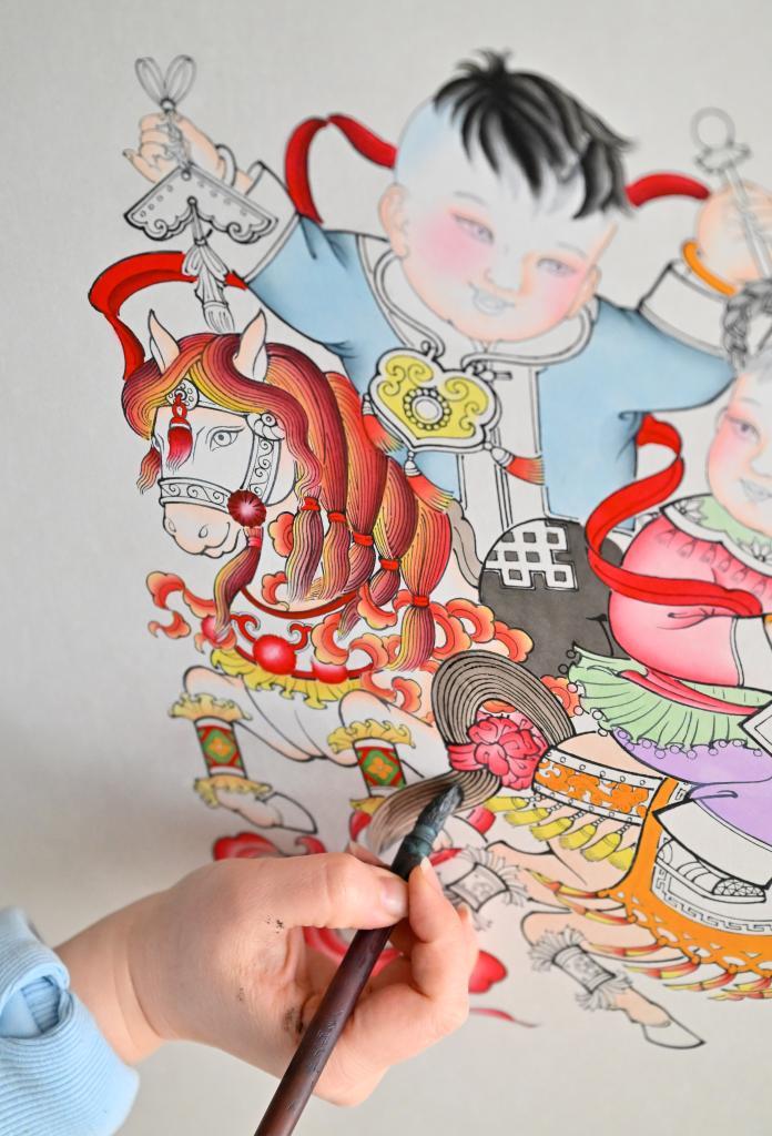 新春走基层丨年画绘新意 马年展新姿 新春走基层丨年画绘新意 马年展新姿