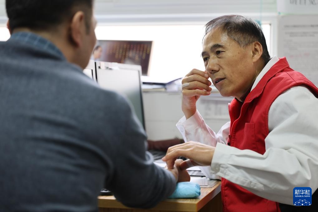 新春走基层丨行医路上把温暖刻进山乡