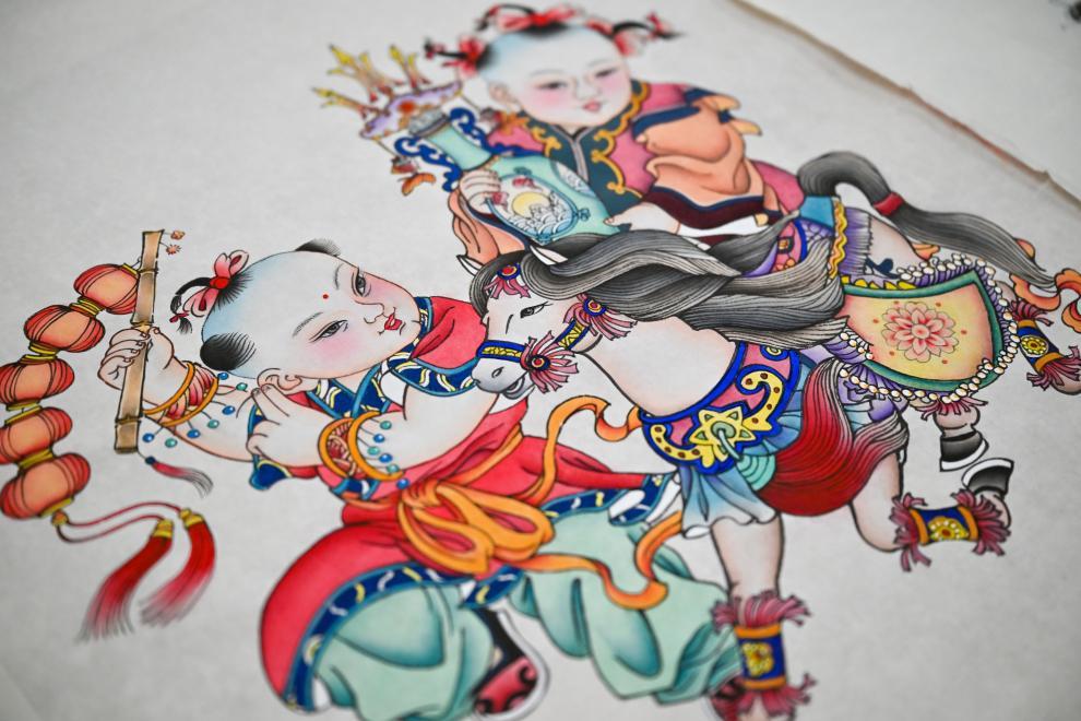 新春走基层丨年画绘新意 马年展新姿 新春走基层丨年画绘新意 马年展新姿