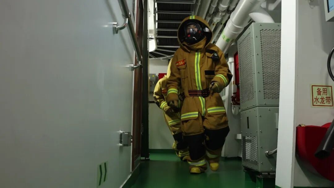 人民海军又添一员“猛将”! 人民海军又添一员“猛将”!