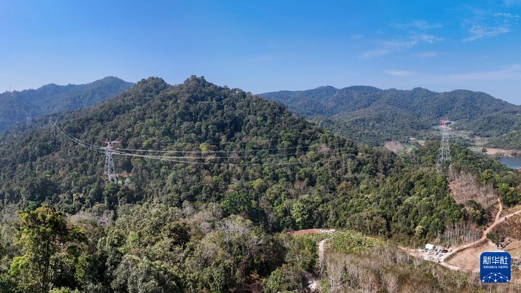 中老500千伏联网工程输电线路全线贯通