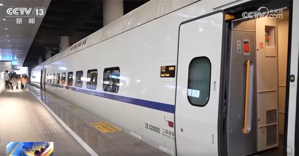 多地铁路部门推出“便民+利民+惠民”服务 用贴心举措温暖春运归途