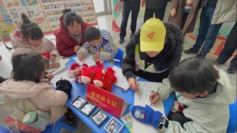 江西萍乡:流动博物馆进车站 温暖旅客归乡途 江西萍乡:流动博物馆进车站 温暖旅客归乡途
