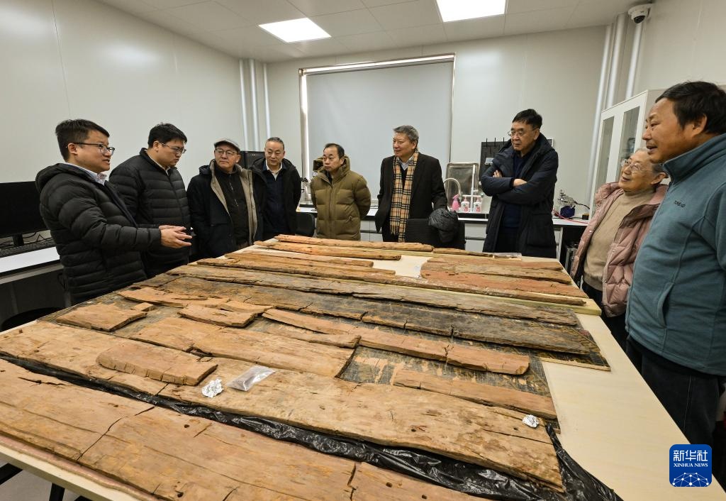 新疆吐鲁番巴达木东墓群M20取得重要考古发现