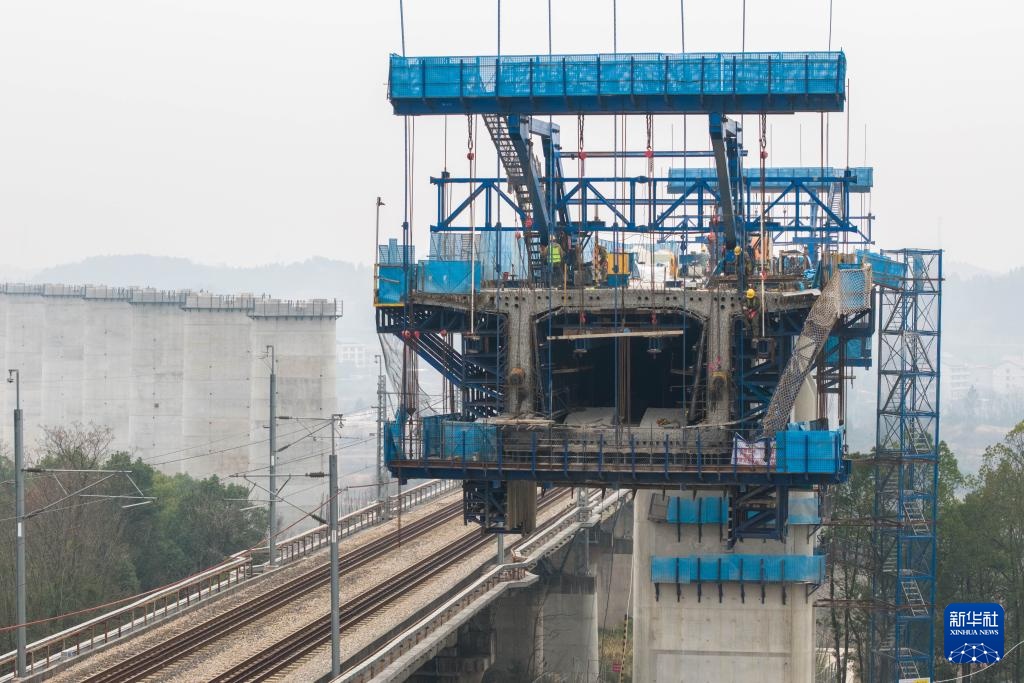 新春走基层丨邵永高铁建设有序推进