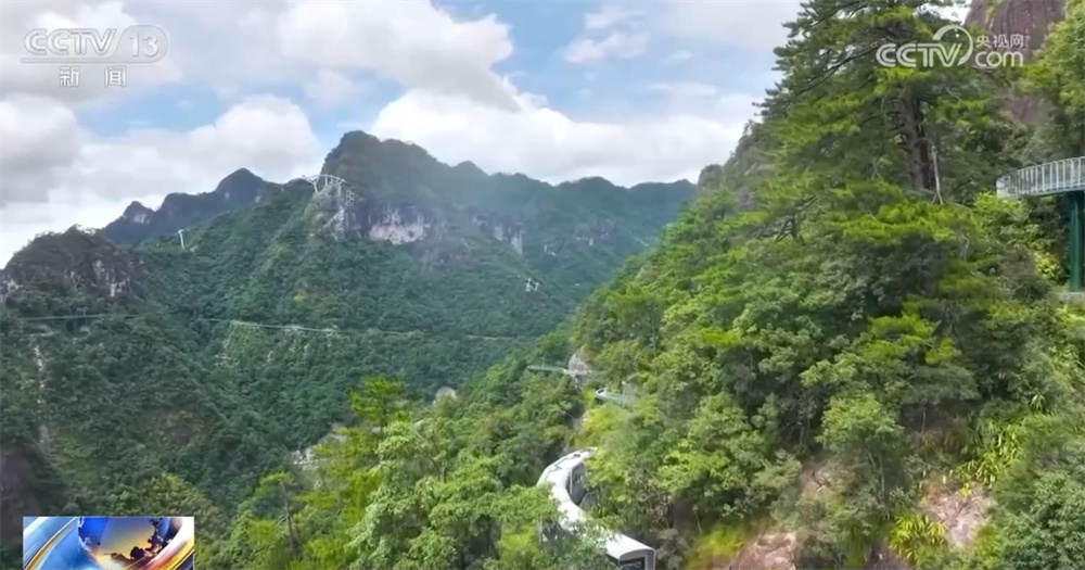 各地文旅场景“上新”精彩纷呈升腾浓浓年味 新玩法“点燃”冬季旅游热情