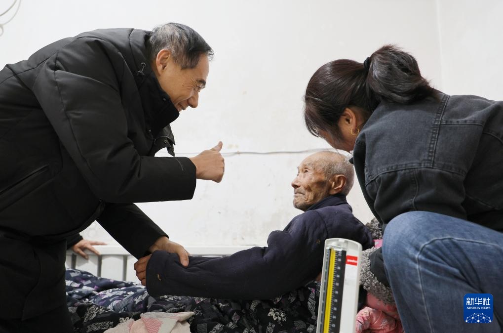 新春走基层丨行医路上把温暖刻进山乡