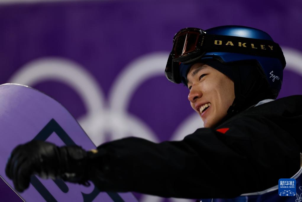 冬奥会单板滑雪——苏翊鸣晋级男子大跳台决赛