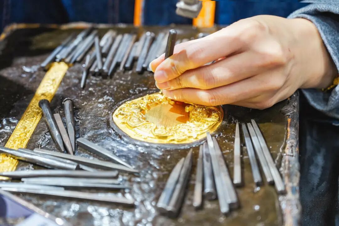 金店一个月扫出1700克金粉！同行揭秘