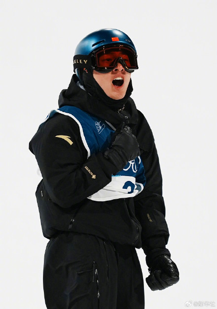 加油！苏翊鸣进大跳台决赛