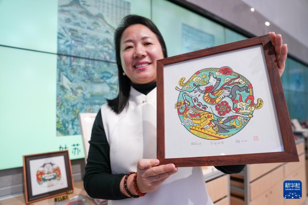 新春走基层丨桃花坞木版年画绘出非遗年味