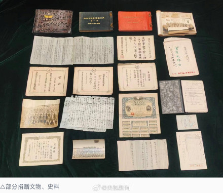 转发！铁证如山！男子捐189件日军侵华文物史料