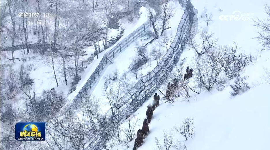 风雪巡边路 热血铸忠诚