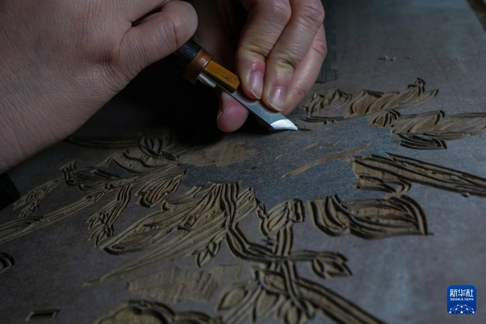 新春走基层丨桃花坞木版年画绘出非遗年味