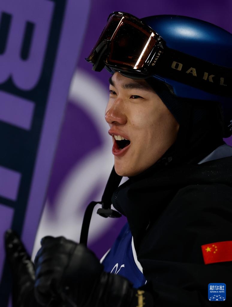 冬奥会单板滑雪——苏翊鸣晋级男子大跳台决赛