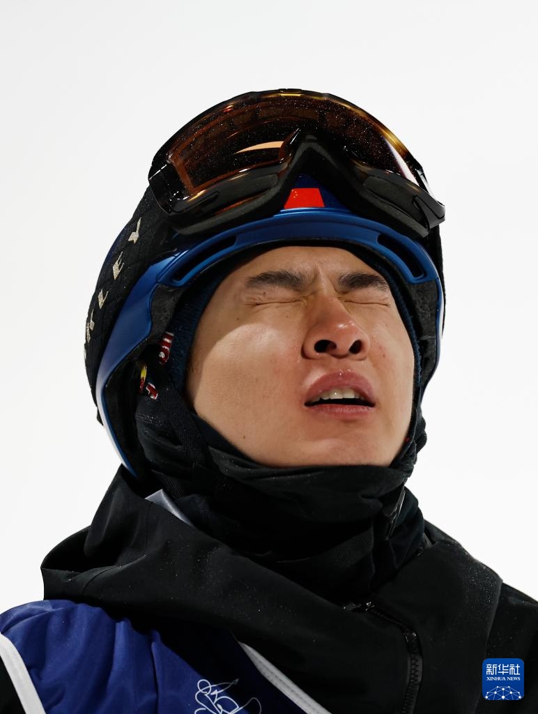 冬奥会单板滑雪——苏翊鸣晋级男子大跳台决赛