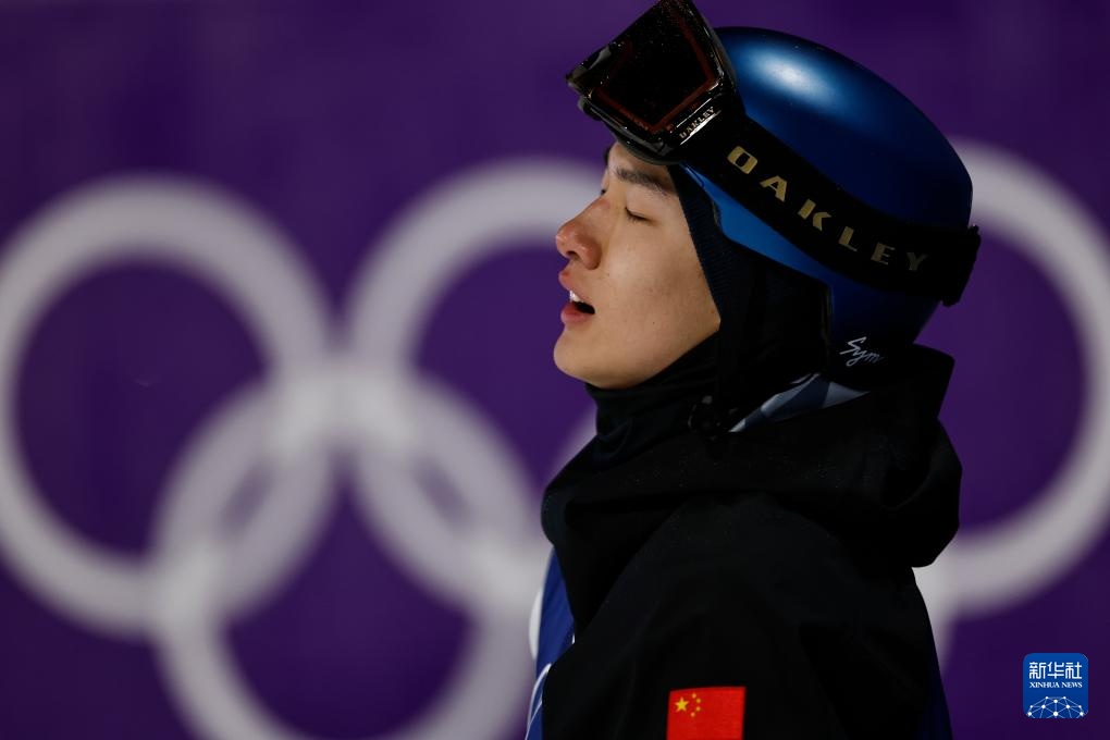 冬奥会单板滑雪——苏翊鸣晋级男子大跳台决赛