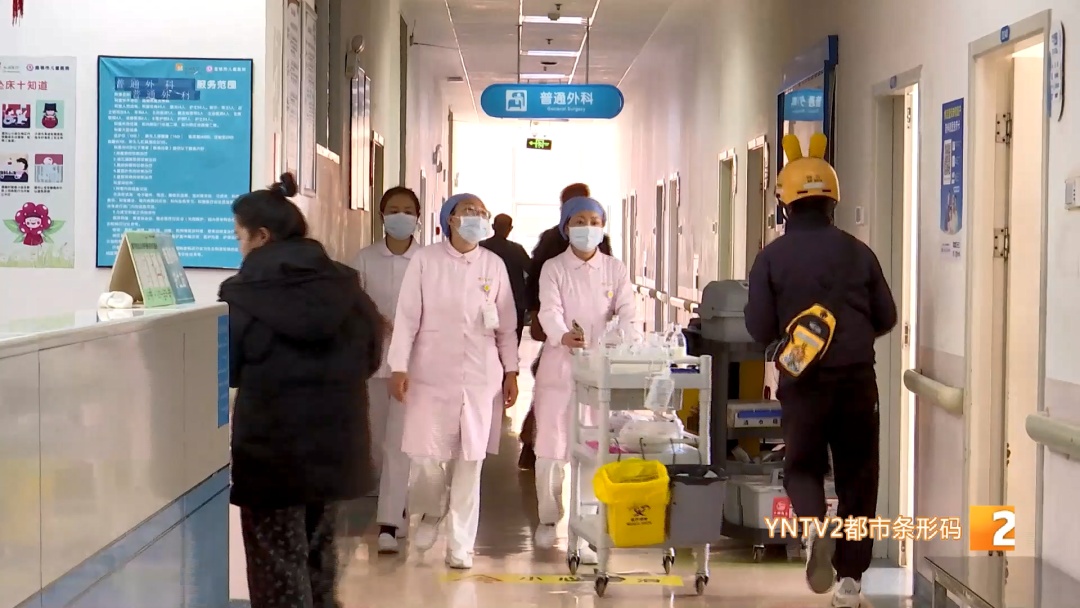 2岁男童玩鞭炮炸断手指！家里这个 “隐形杀手”，家长千万别大意