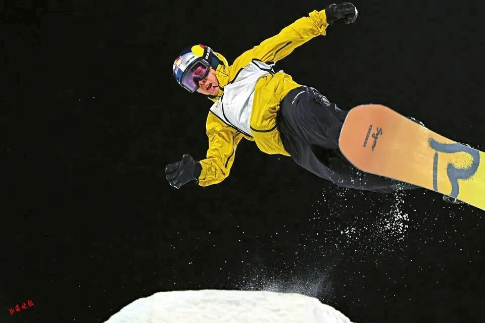 米兰冬奥会开幕式低价门票售罄，苏翊鸣单板滑雪决赛门票200欧起