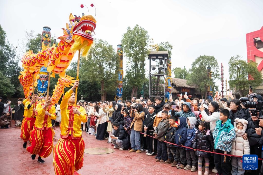 湖南宁乡:炭河古城欢乐迎新春 湖南宁乡:炭河古城欢乐迎新春