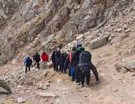 15 个小时跨区域救援！甘肃青海两地协作救出5名失联驴友