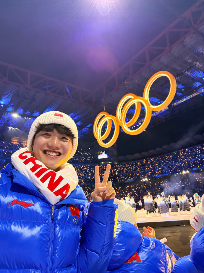 各国运动员怀揣梦想入场，米兰冬奥会开幕式太好看了